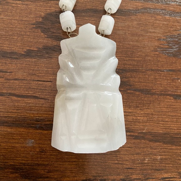 Vintage agate carved necklace - Picture 5 of 9